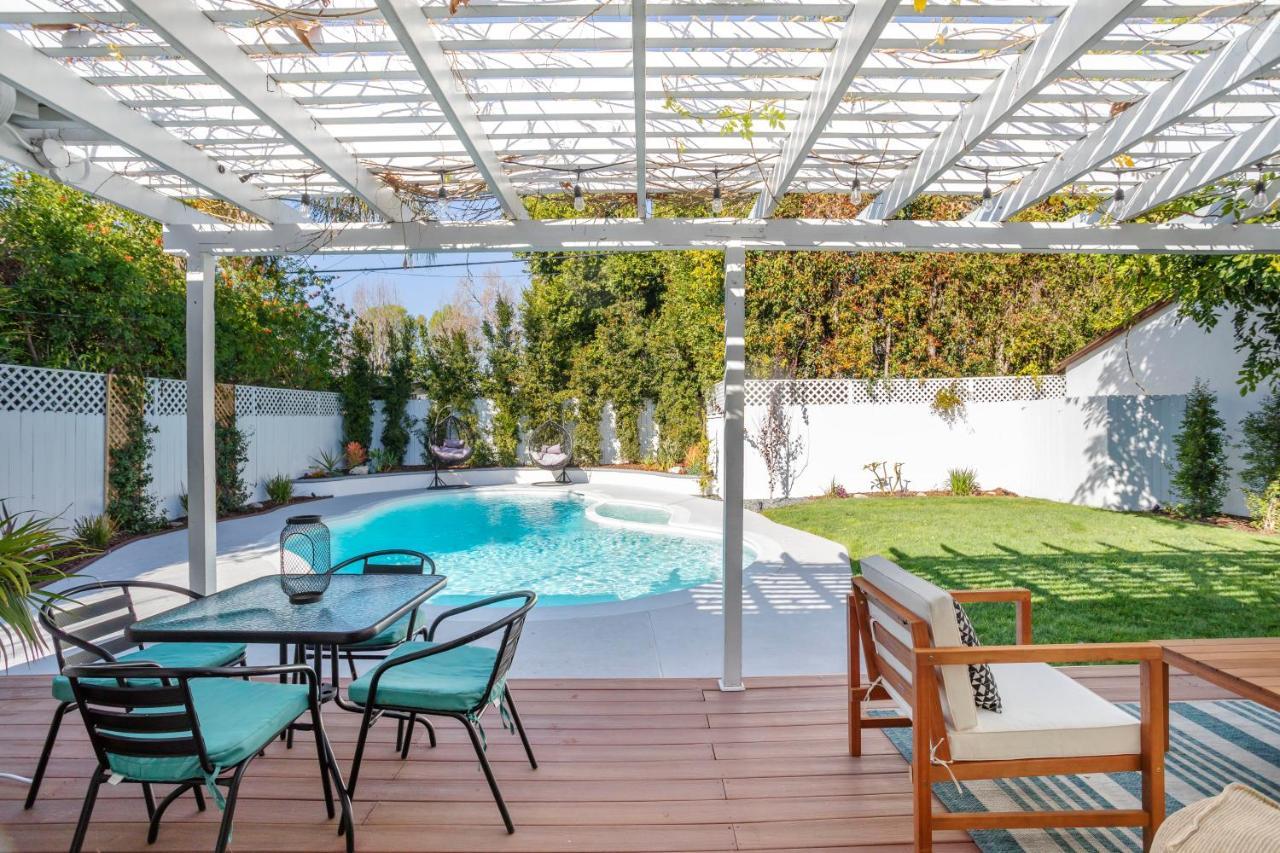 Enchanting Sherman Oaks Home With Pool Permit #Hsr Two One Zero Zero 2605 Los Angeles Exteriér fotografie