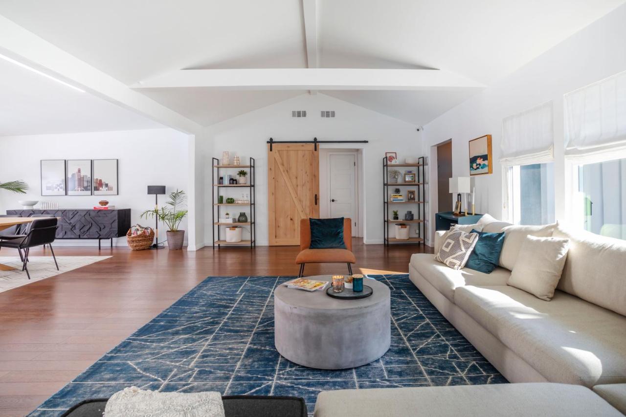 Enchanting Sherman Oaks Home With Pool Permit #Hsr Two One Zero Zero 2605 Los Angeles Exteriér fotografie