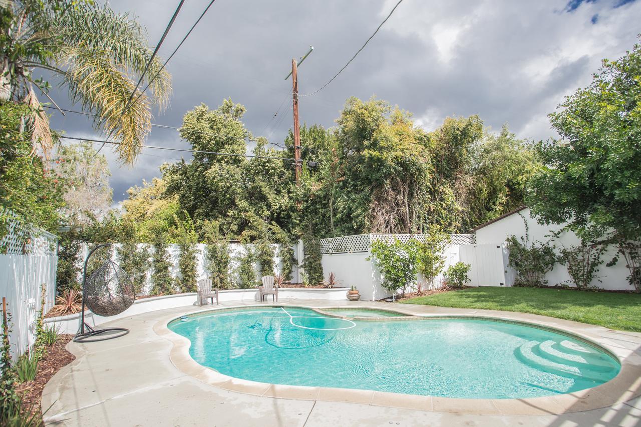 Enchanting Sherman Oaks Home With Pool Permit #Hsr Two One Zero Zero 2605 Los Angeles Exteriér fotografie